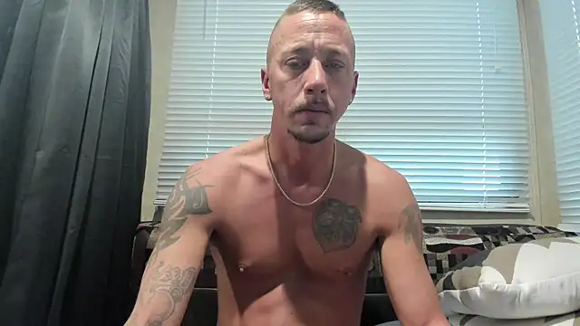 Snapshot of nosh456 chatting on 02-15-26, 10:39 nosh456 online show from 02-15-26, 10:39