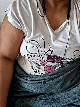 Snapshot of Telugu_manjula chatting on 10-27-25, 07:56 Telugu manjula online show from 10-27-25, 07:56