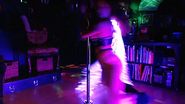 gothstripper online show from 10-03-25, 11:02