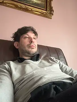 Snapshot of Taxidriver1988 chatting on 02-07-25, 08:44 Taxidriver1988 online show from 02-07-25, 08:44