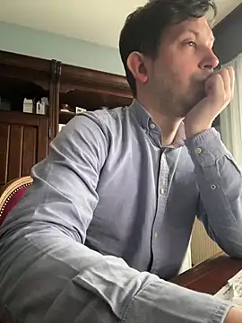 Snapshot of Taxidriver1988 chatting on 02-13-25, 11:50 Taxidriver1988 online show from 02-13-25, 11:50