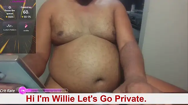 Snapshot of OldErotica chatting on 01-30-25, 12:18 OldErotica online show from 01-30-25, 12:18