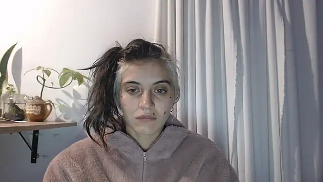 mariecam420 online show from 03-19-25, 02:05