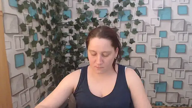 Snapshot of JosieJun_ chatting on 03-14-25, 12:43 JosieJun online show from 03-14-25, 12:43
