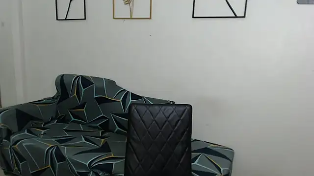 Snapshot of AmazingLuchie chatting on 02-17-25, 05:47 AmazingLuchie online show from 02-17-25, 05:47