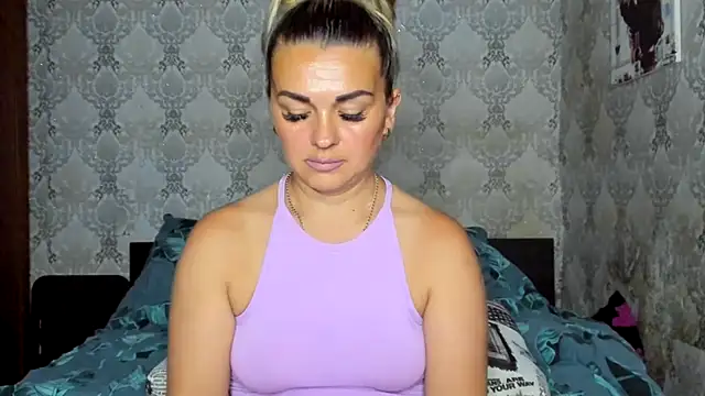 NicoletMoore online show from 07-09-26, 07:18
