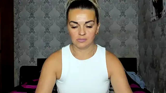 NicoletMoore online show from 07-30-26, 07:46