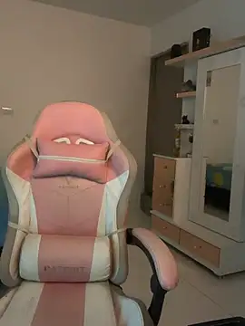 Snapshot of anniehart chatting on 03-08-26, 01:36 anniehart online show from 03-08-26, 01:36