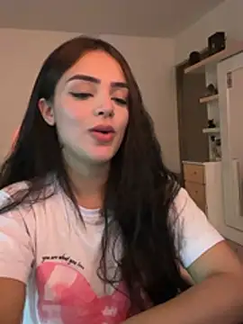 Snapshot of anniehart chatting on 03-14-26, 02:06 anniehart online show from 03-14-26, 02:06