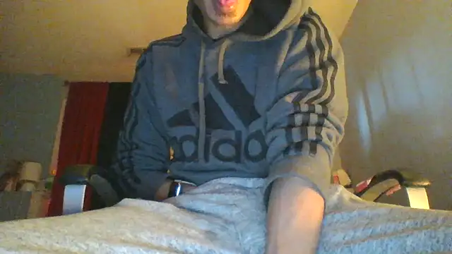 hottboyy45 online show from 05-02-26, 04:45