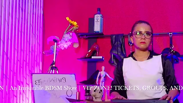 MistressSlut1 online show from 04-27-26, 11:19