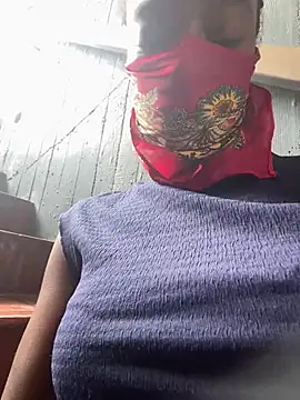Snapshot of Bella_Binta chatting on 07-19-26, 02:10 Bella Binta online show from 07-19-26, 02:10