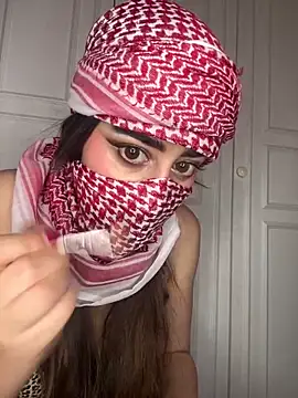 Snapshot of arabiaAna chatting on 09-28-25, 01:55 arabiaAna online show from 09-28-25, 01:55