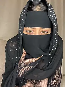 Snapshot of arabiaAna chatting on 11-16-25, 05:29 arabiaAna online show from 11-16-25, 05:29