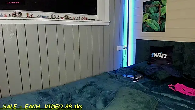 SandyChris online show from 02-13-25, 07:35