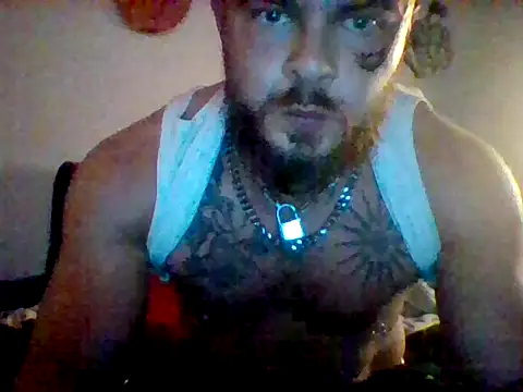 Snapshot of aver_sweet chatting on 04-11-26, 03:00 aver sweet online show from 04-11-26, 03:00