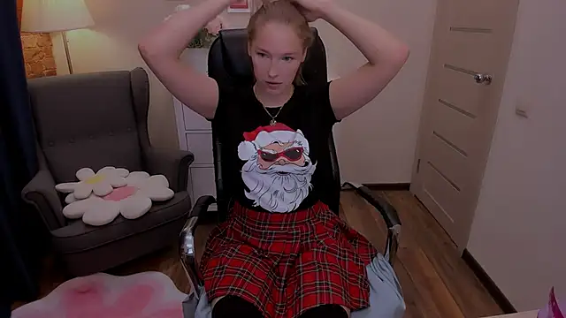 Snapshot of _fiona_Love chatting on 11-11-25, 08:20 fiona Love online show from 11-11-25, 08:20