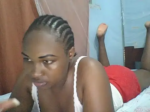 cute lavenda online show from 12-04-25, 07:44