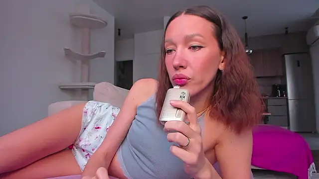 Snapshot of bestfootfetish chatting on 02-16-26, 08:21 bestfootfetish online show from 02-16-26, 08:21