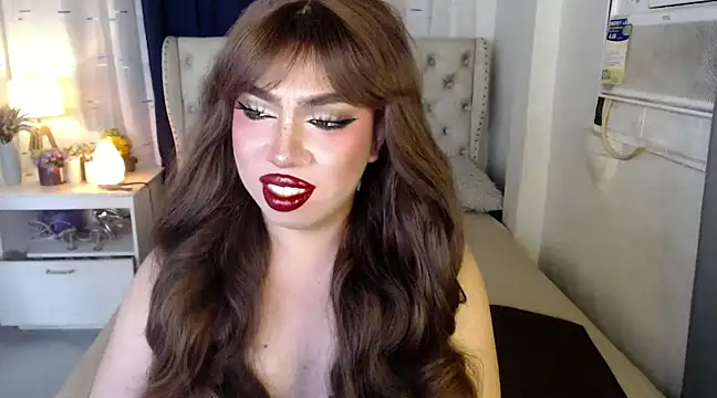 Snapshot of RebecaNextToYou chatting on 12-15-24, 05:20 RebecaNextToYou online show from 12-15-24, 05:20