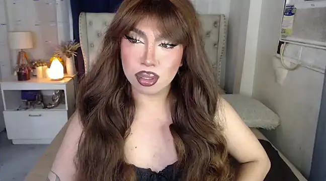 Snapshot of RebecaNextToYou chatting on 12-29-24, 05:44 RebecaNextToYou online show from 12-29-24, 05:44