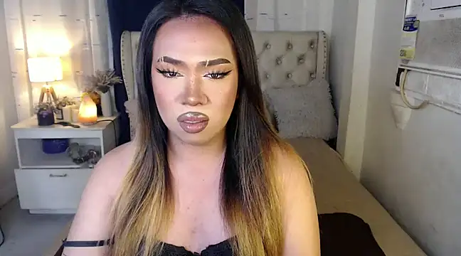 Snapshot of RebecaNextToYou chatting on 01-11-25, 05:18 RebecaNextToYou online show from 01-11-25, 05:18