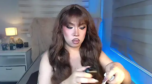 Snapshot of RebecaNextToYou chatting on 03-05-25, 05:18 RebecaNextToYou online show from 03-05-25, 05:18