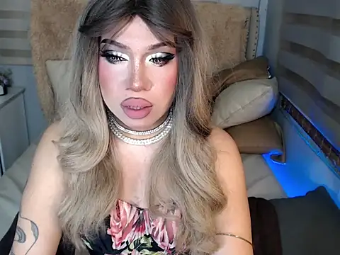 Snapshot of RebecaNextToYou chatting on 12-01-25, 05:40 RebecaNextToYou online show from 12-01-25, 05:40