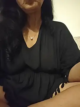 Susannemilf online show from 04-19-26, 06:10