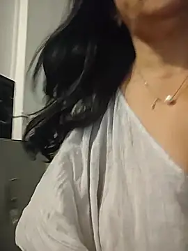 Susannemilf online show from 04-28-26, 03:00