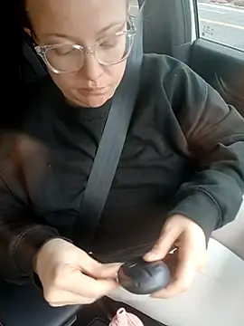 julimonroe online show from 02-19-25, 04:22