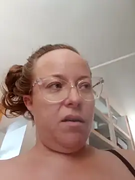 julimonroe online show from 02-19-25, 07:27