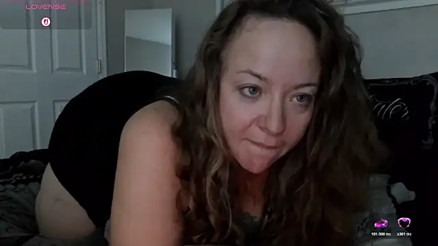 julimonroe online show from 11-20-25, 10:59