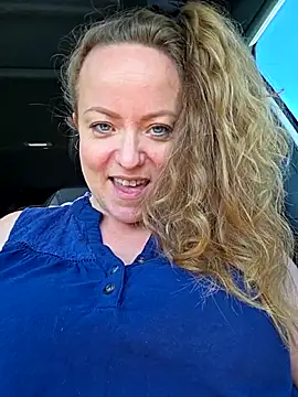 julimonroe online show from 04-18-26, 08:09