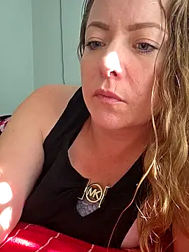 julimonroe online show from 04-21-26, 02:45