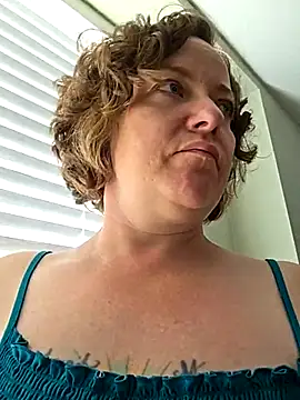 julimonroe online show from 05-11-26, 04:04