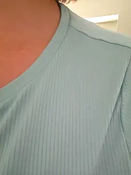 julimonroe online show from 05-13-26, 01:52