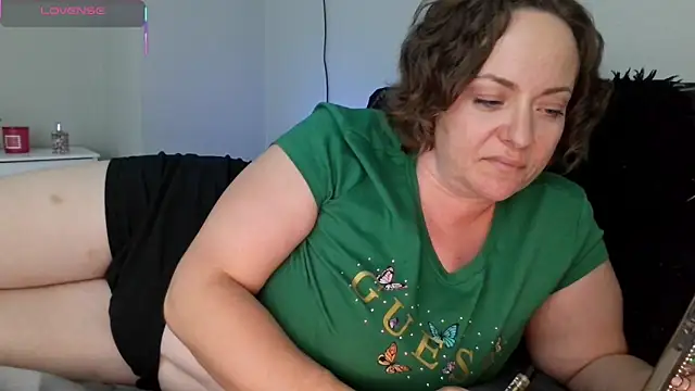julimonroe online show from 05-23-26, 03:01