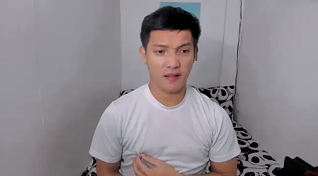 xSebastian19 online show from 12-18-24, 03:22