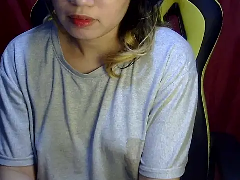    zurIII09  online show from 03-21-25, 10:39