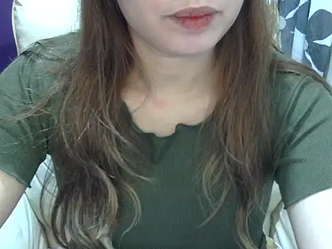    zurIII09  online show from 05-18-26, 06:47