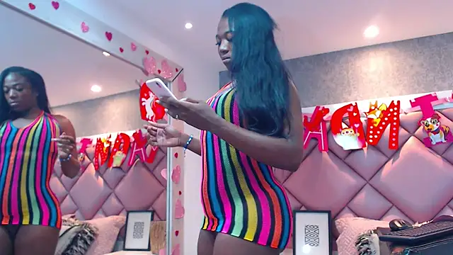 DanielaDuff online show from 10-11-25, 07:56