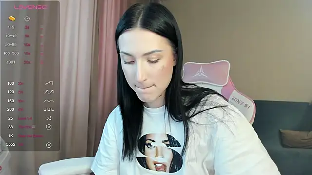 JenniferQueen11 online show from 02-04-25, 06:14