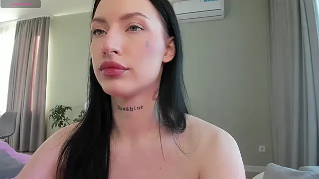 JenniferQueen11 online show from 09-27-25, 02:16