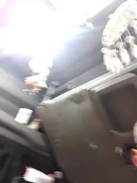 Snapshot of singur83 chatting on 11-13-25, 06:56 singur83 online show from 11-13-25, 06:56