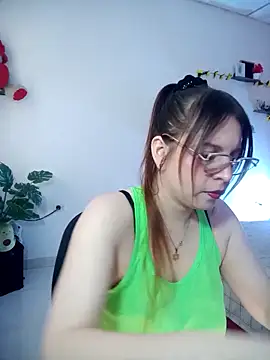 Snapshot of lorenitabella chatting on 02-27-26, 08:42 lorenitabella online show from 02-27-26, 08:42