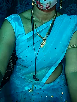 Snapshot of XBHUUME chatting on 12-25-24, 04:54 XBHUUME online show from 12-25-24, 04:54