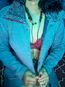 Snapshot of XBHUUME chatting on 01-08-25, 07:45 XBHUUME online show from 01-08-25, 07:45