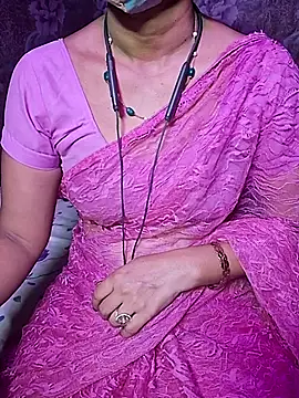 Snapshot of XBHUUME chatting on 10-07-25, 05:32 XBHUUME online show from 10-07-25, 05:32