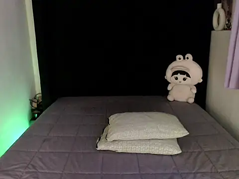 Snapshot of Angelic_Fuckerxxx chatting on 02-17-26, 03:25 Angelic Fuckerxxx online show from 02-17-26, 03:25